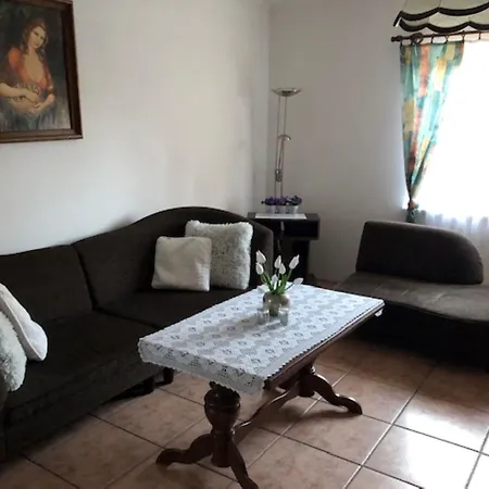 Letniskowy Przy Lesie Сasa de vacaciones *